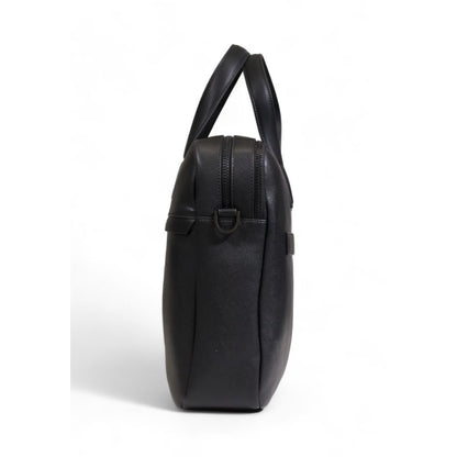 Calvin Klein Schwarze Tasche aus recyceltem Polyester