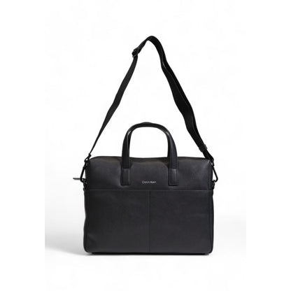 Calvin Klein Schwarze Tasche aus recyceltem Polyester