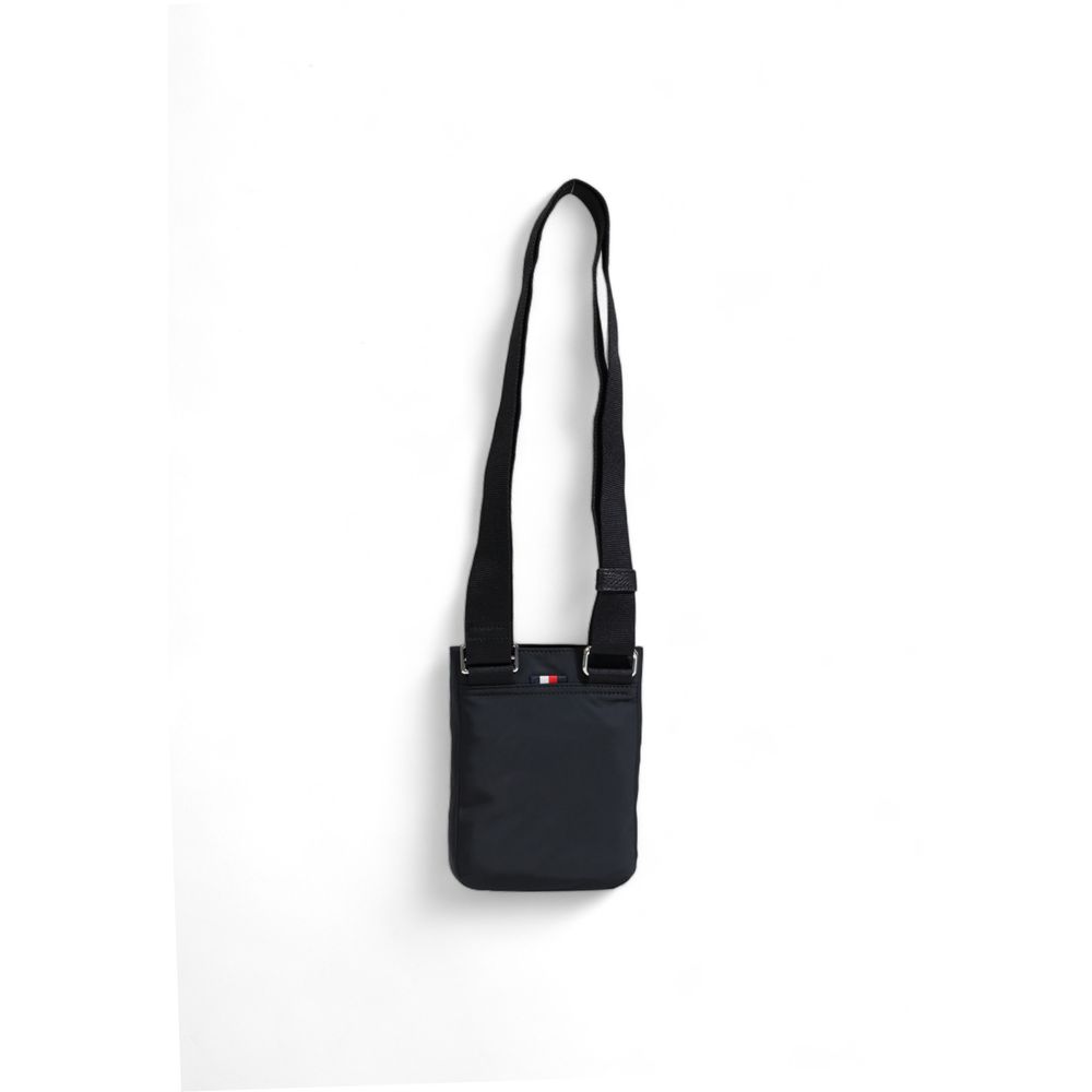 Tommy Hilfiger Schwarze Tasche aus recyceltem Polyester