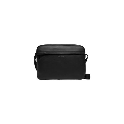 Calvin Klein Schwarze Tasche aus recyceltem Polyester